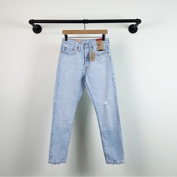 NWT Levi’s 501 High Rise Distressed Skinny Jeans in Ojai Snow - Picture 5 of 10